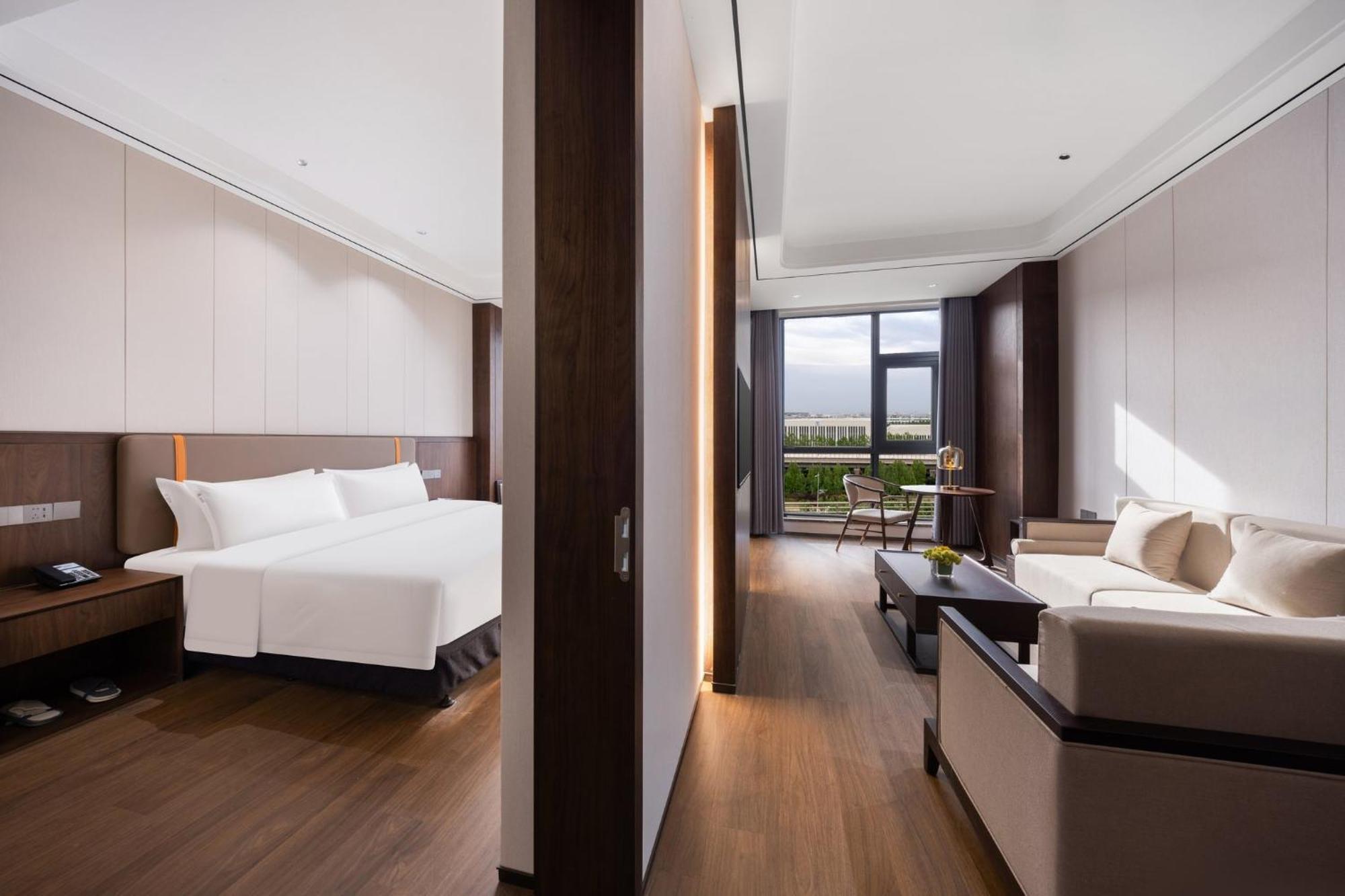 Holiday Inn Express Zhengzhou Airport By Ihg Xinzheng  Eksteriør billede