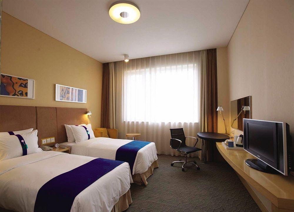 Holiday Inn Express Zhengzhou Airport By Ihg Xinzheng  Eksteriør billede